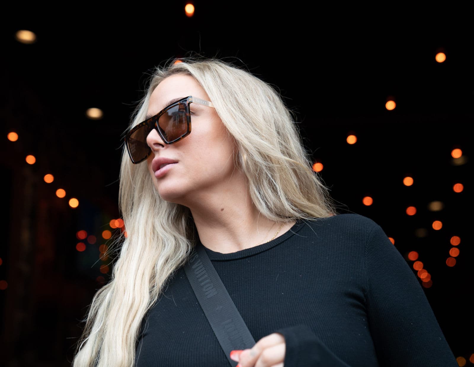 Carve sunglasses, lifestyle photography